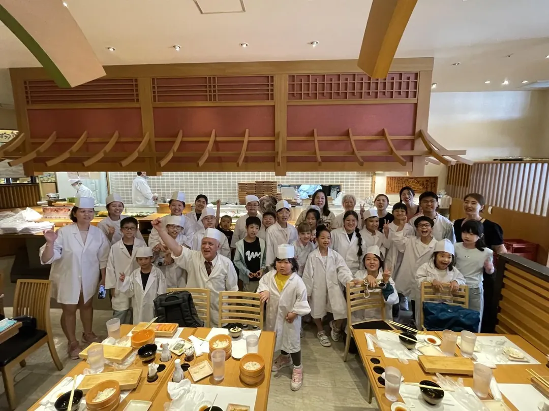 Sushi-making class