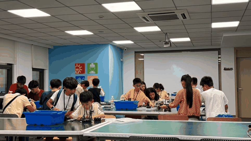 Students learning and discussing in a classroom